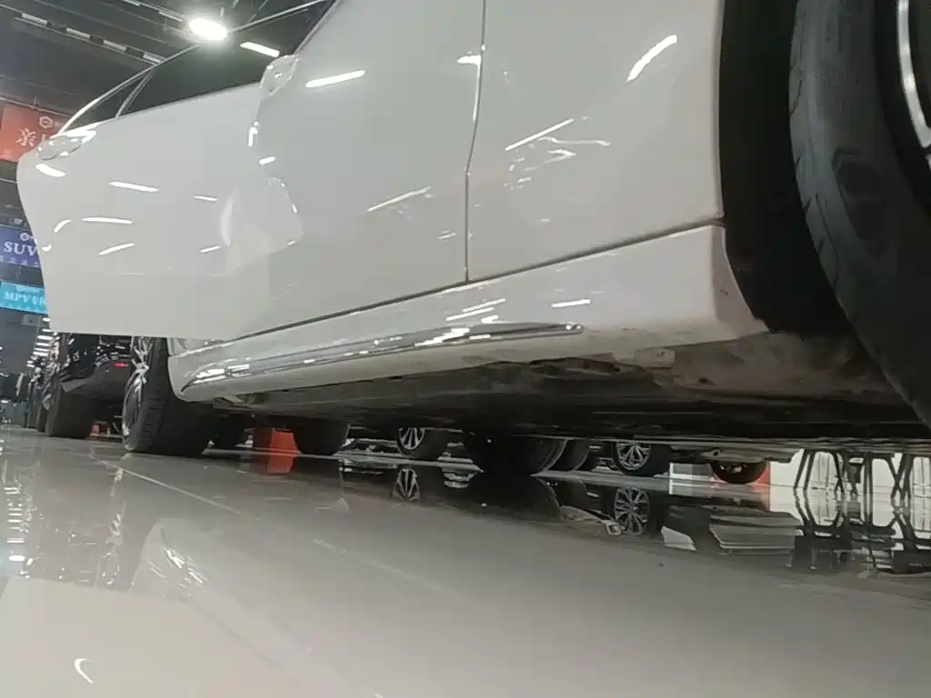 Mercedes-Benz C-Class — миниатюра 21