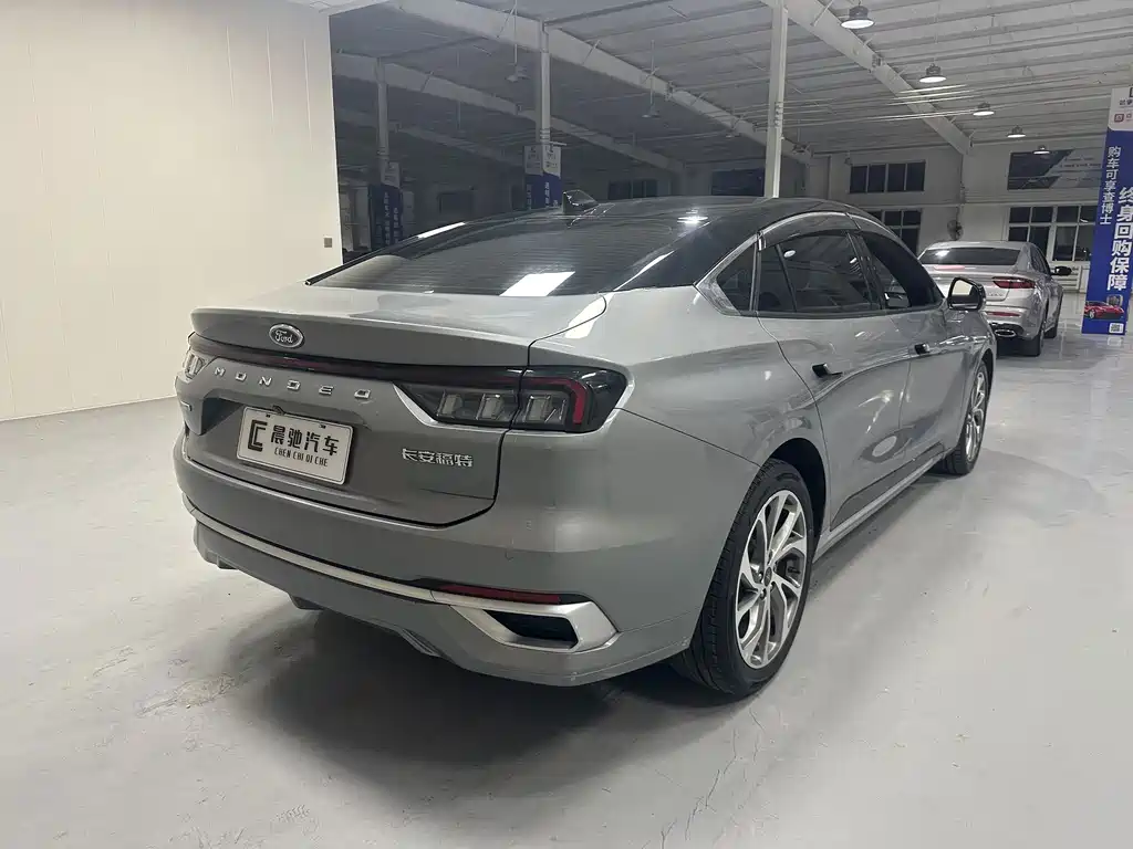 Ford Mondeo — миниатюра 4