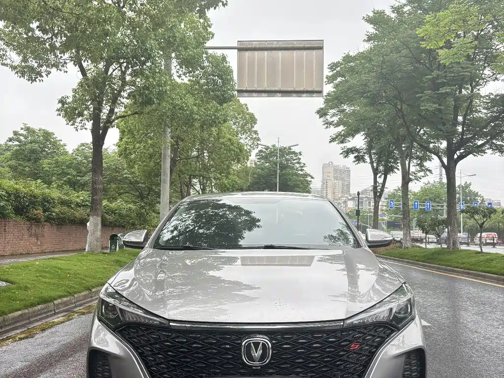 Changan Eado — миниатюра 2