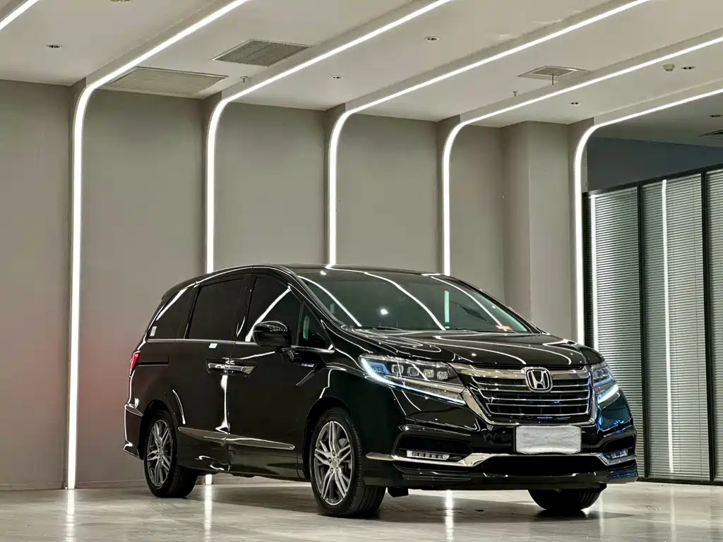 Honda Elysion 2019 2.0L Luxury