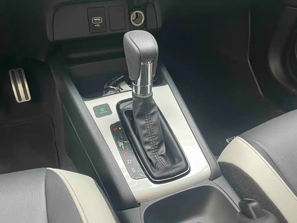 Honda Fit — миниатюра 15