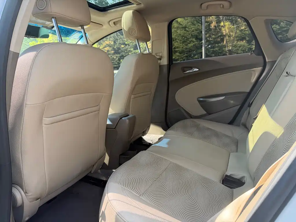 Buick Excelle — миниатюра 8