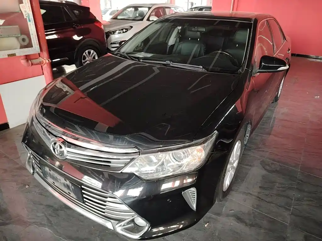 Toyota Camry — миниатюра 2