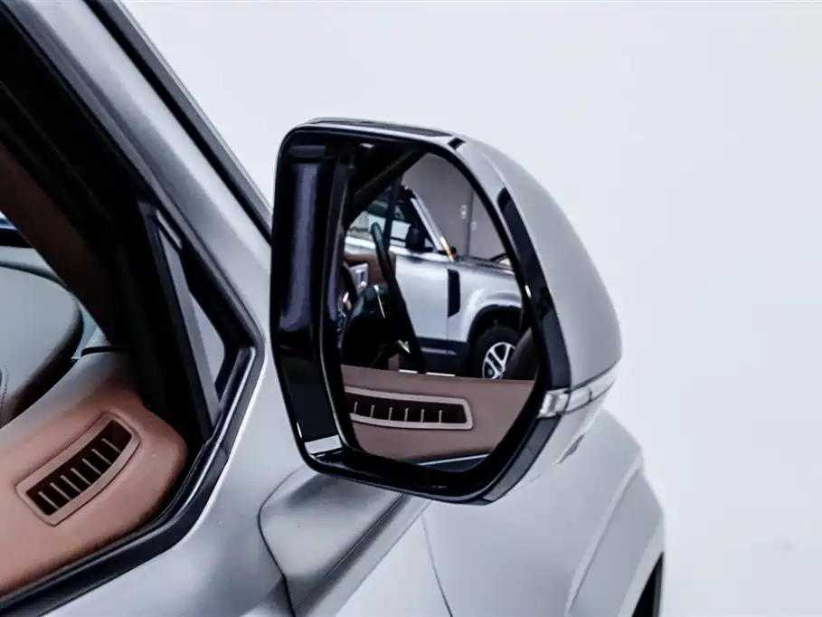 TANK TANK 700 NEW ENERGY