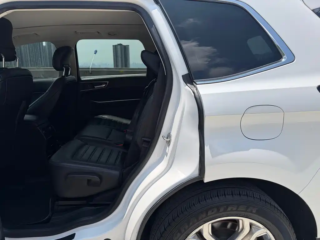 Ford Edge 2015 2.0T GTDi