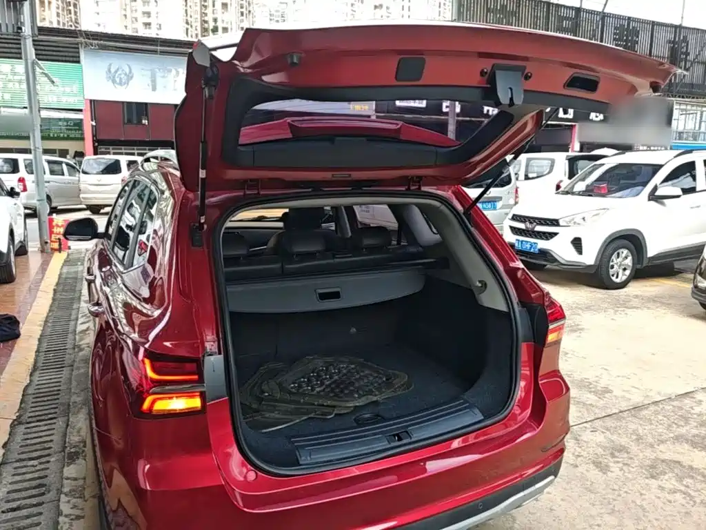Roewe RX5 — миниатюра 19