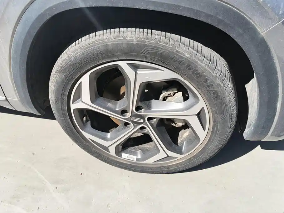 Geely Xingyue L — миниатюра 6