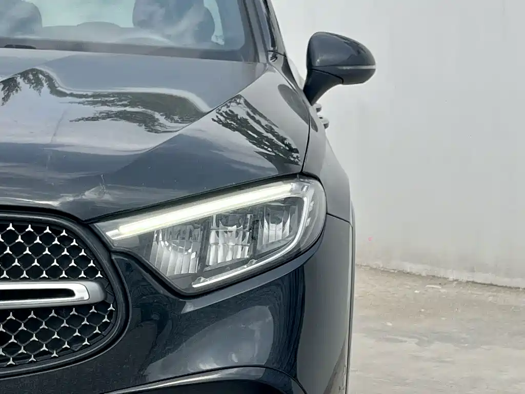 Mercedes-Benz GLC — миниатюра 12