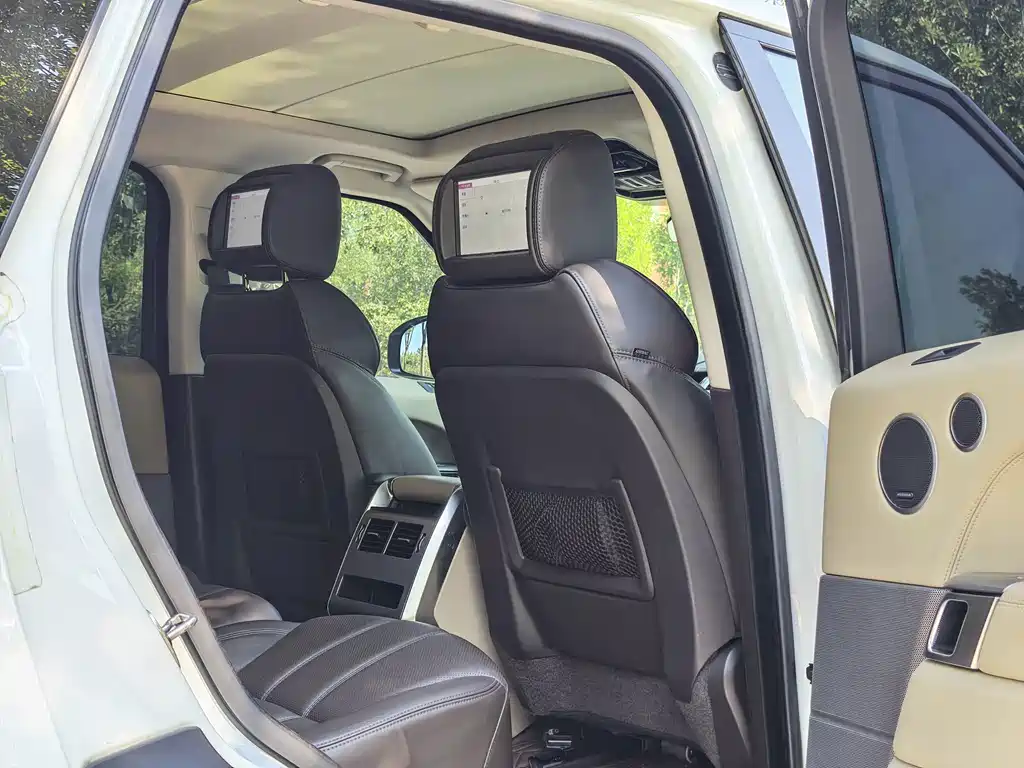 Land Rover Sport — миниатюра 6