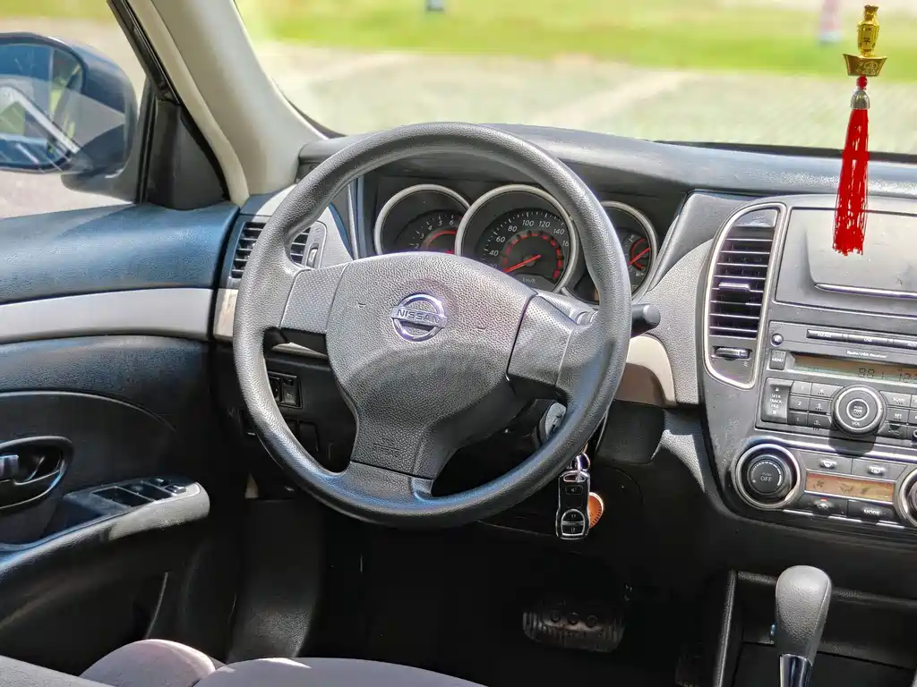 Nissan Sylphy — миниатюра 8