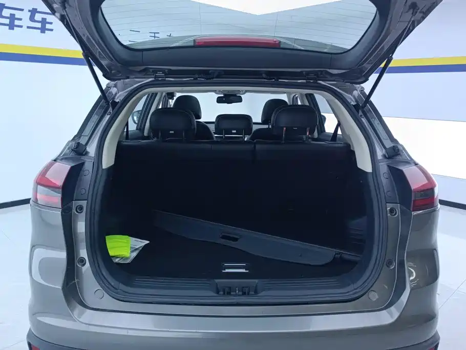 Geely Boyue — миниатюра 4