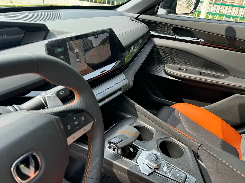 Changan UNI-V — миниатюра 7