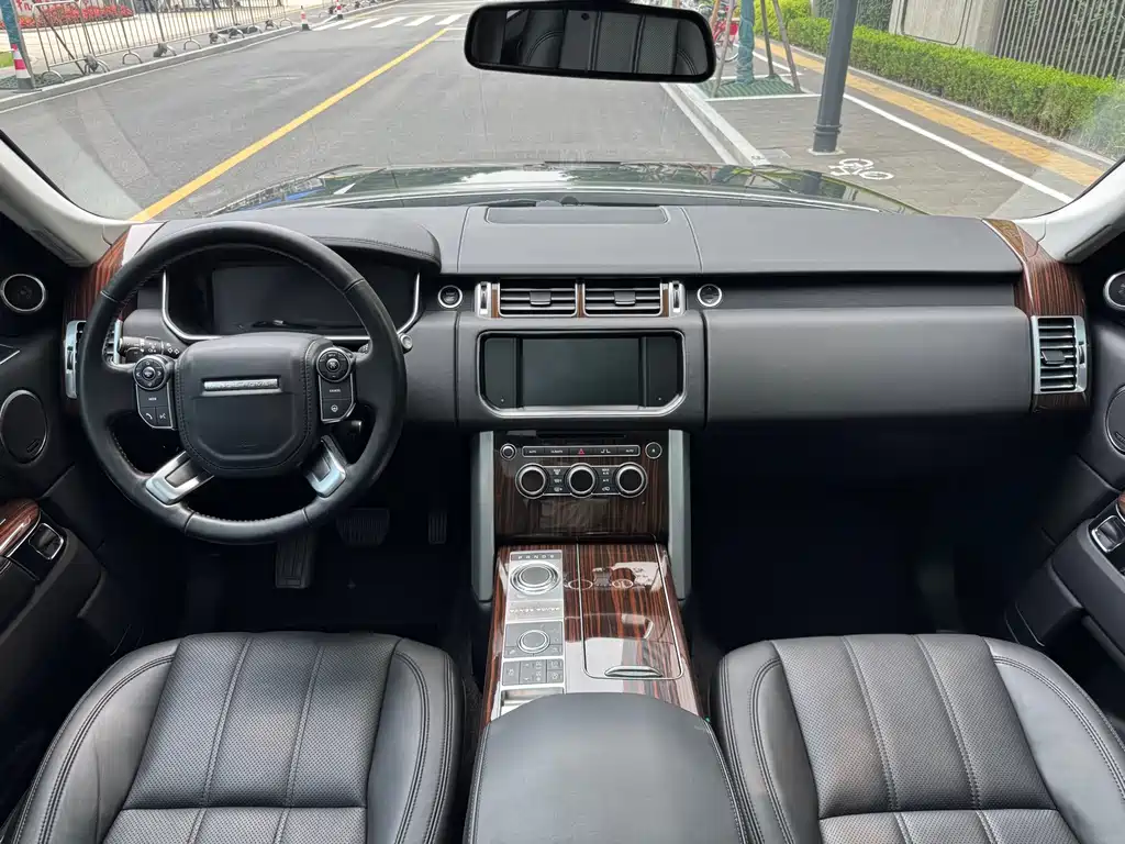Land Rover Range Rover 2016 3.0 SC V6 Vogue Long Wheelbase