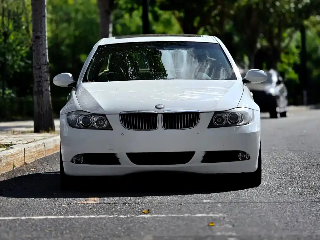 BMW 3 Series — миниатюра 2