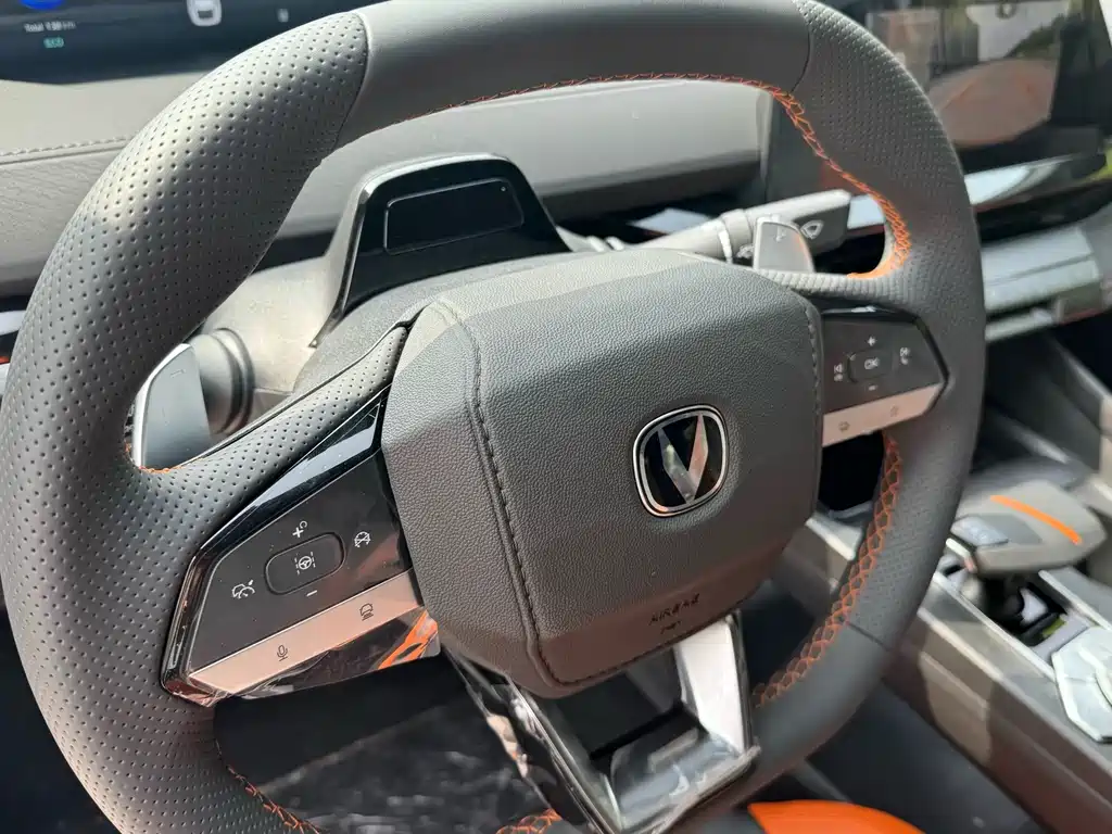 Changan UNI-V — миниатюра 4
