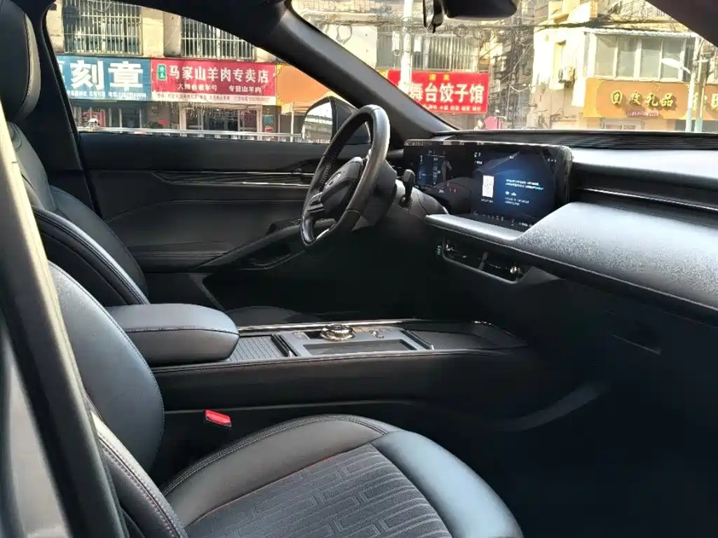 Ford Mondeo 2023 EcoBoost 180