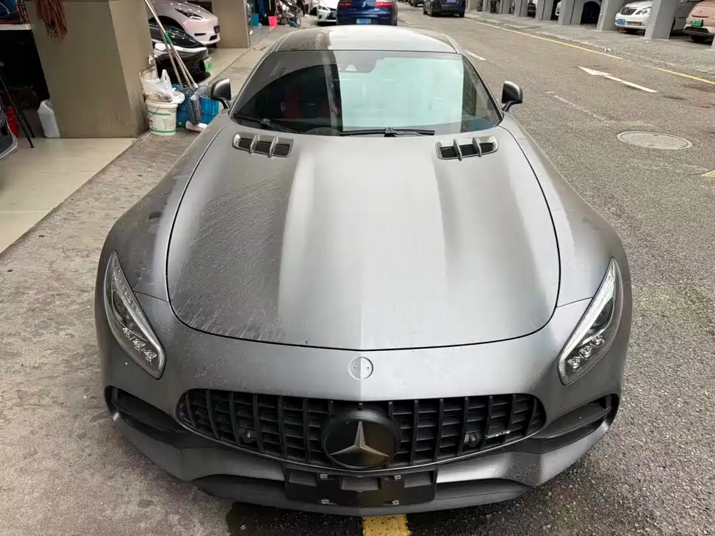 MERCEDES-BENZ AMG GT