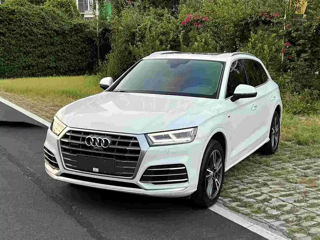 Audi Q5L — миниатюра 2