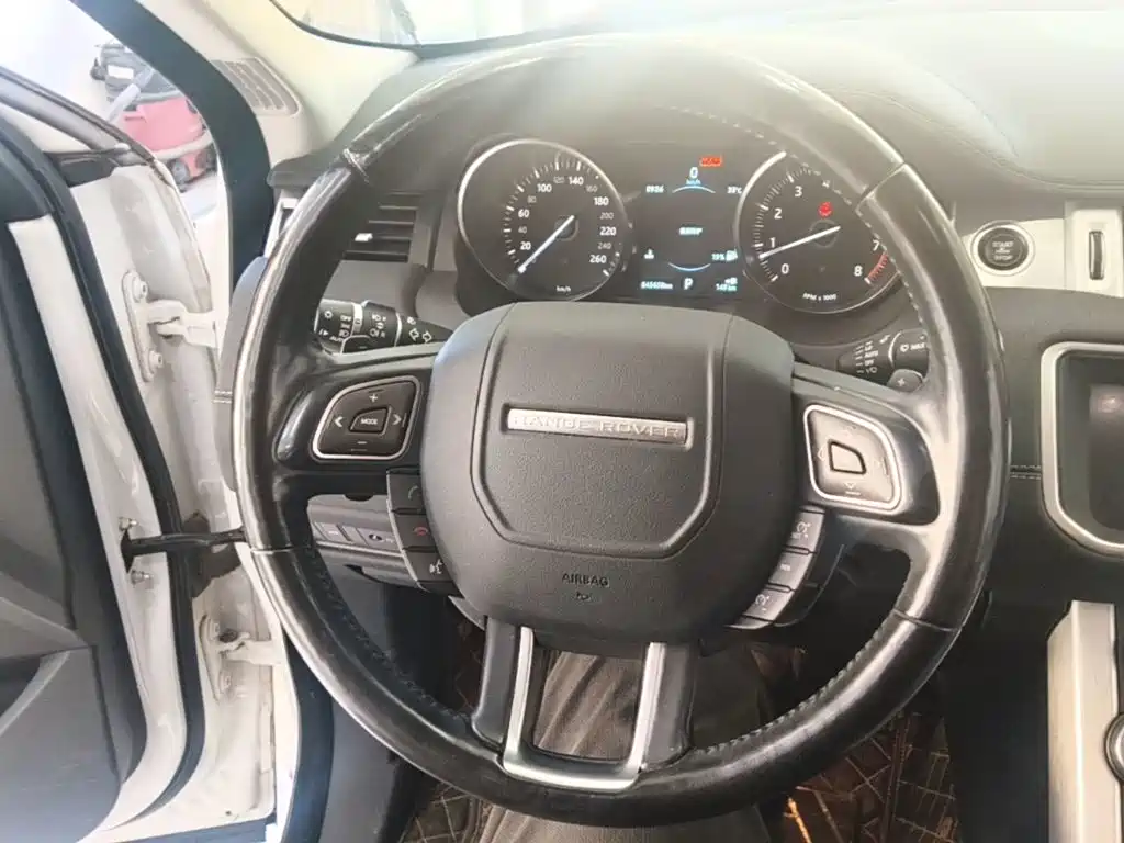Land Rover Evoque — миниатюра 11