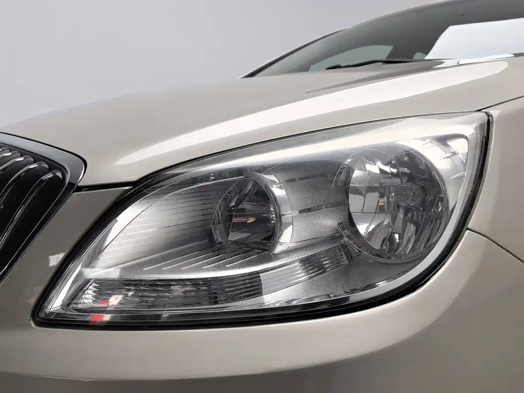 Buick Excelle — миниатюра 7