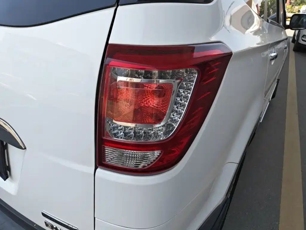 BAIC S3 2016 1.5L MT Luxury IV