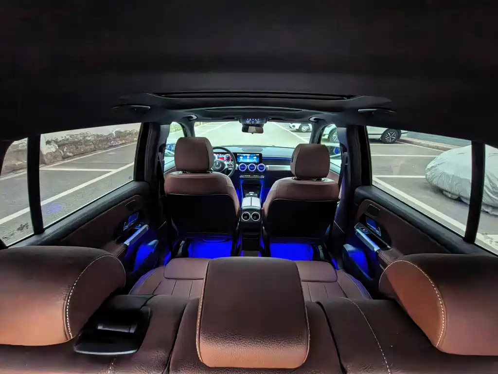 Mercedes-Benz GLB — миниатюра 22