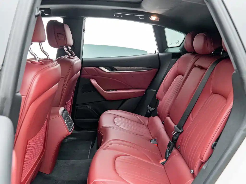 Maserati Levante — миниатюра 13