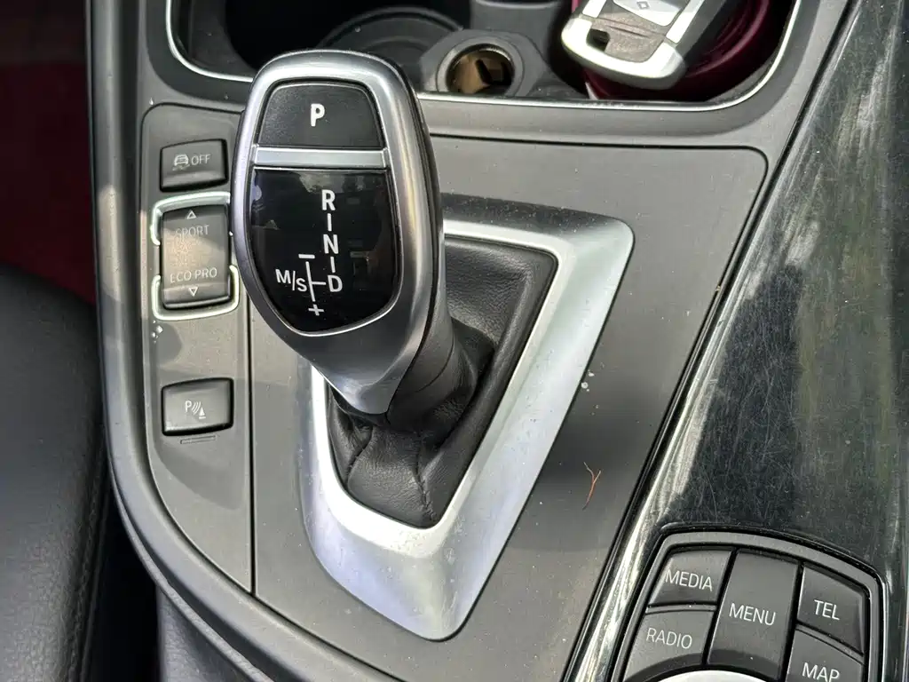 BMW 3 Series — миниатюра 13