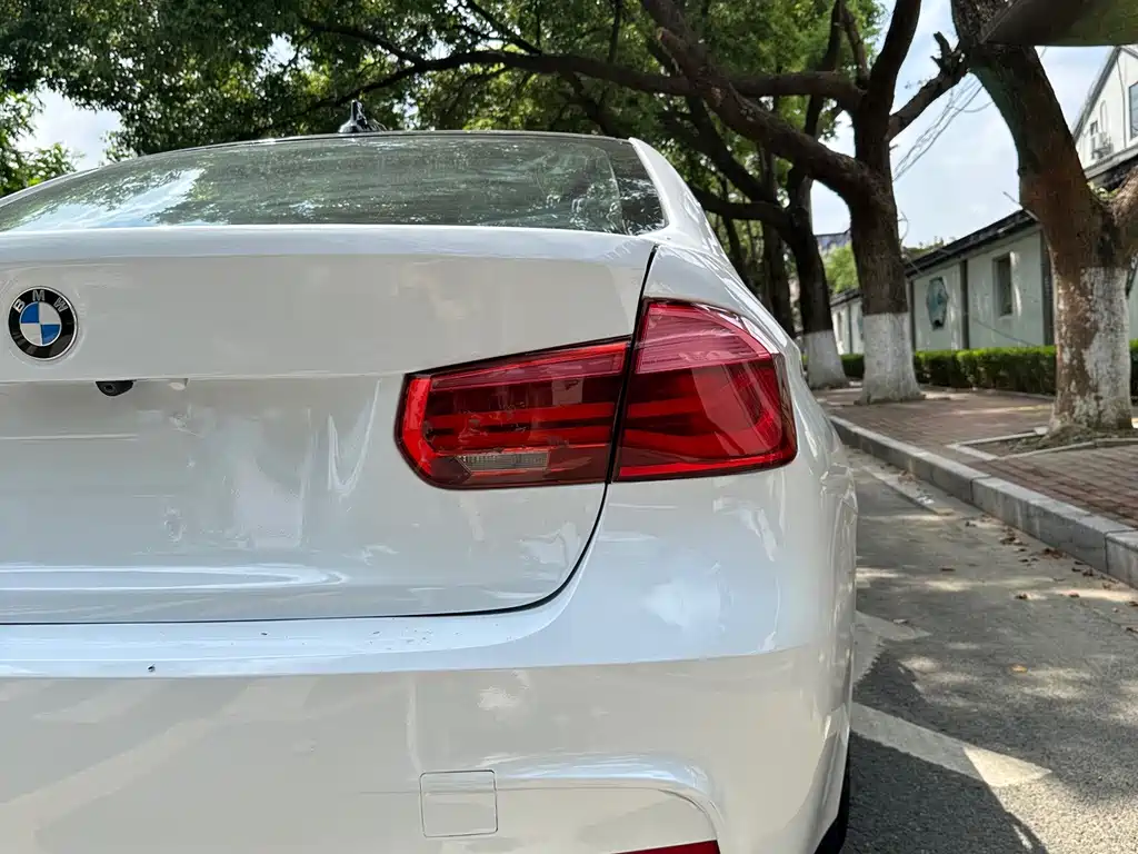 BMW 3 Series — миниатюра 10