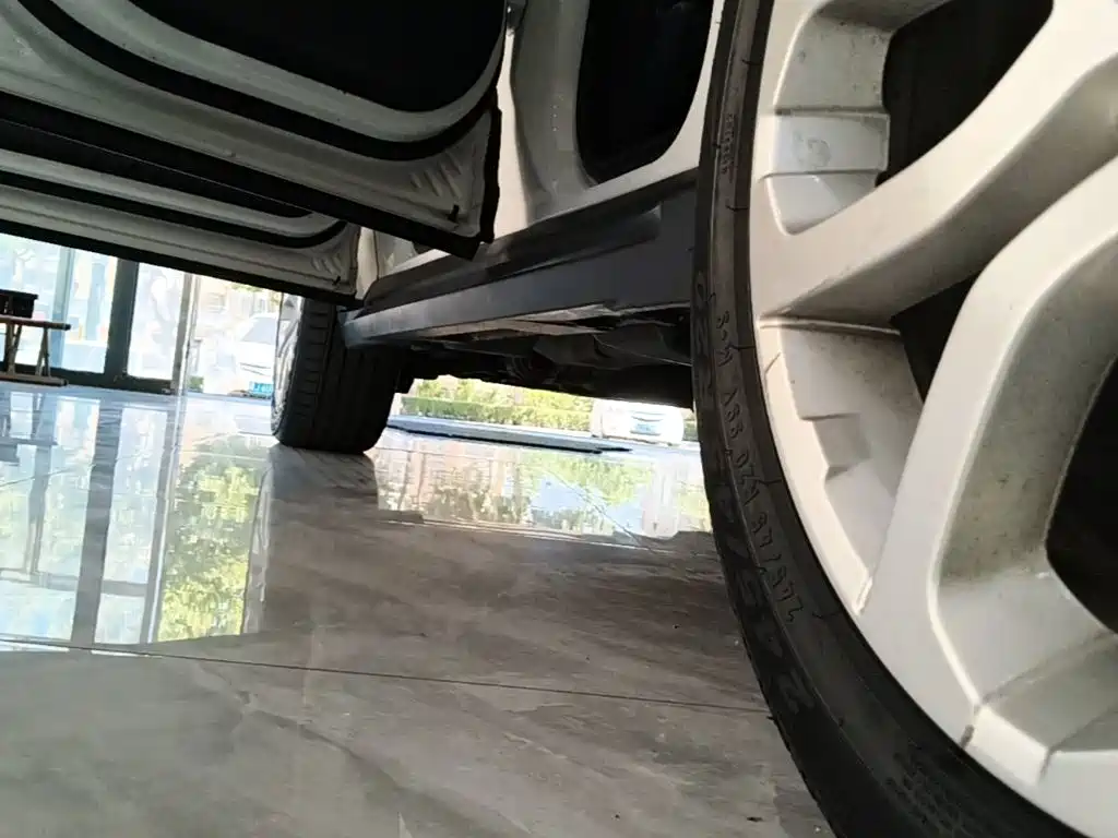 Land Rover Evoque — миниатюра 22
