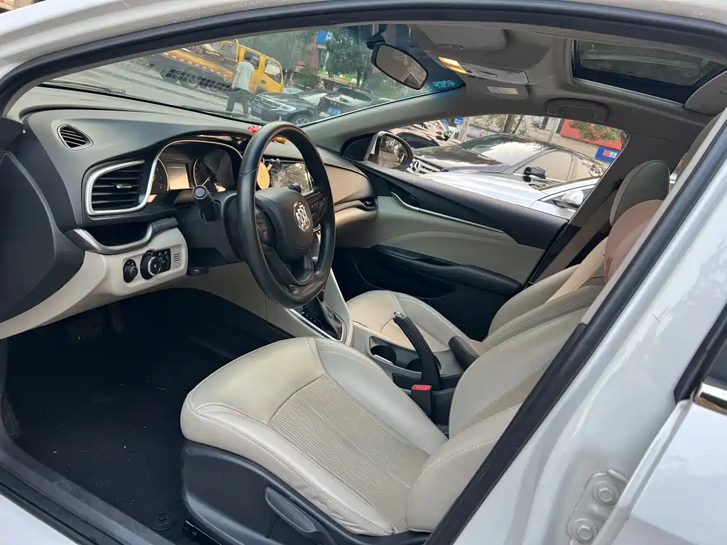 Buick Excelle — миниатюра 3
