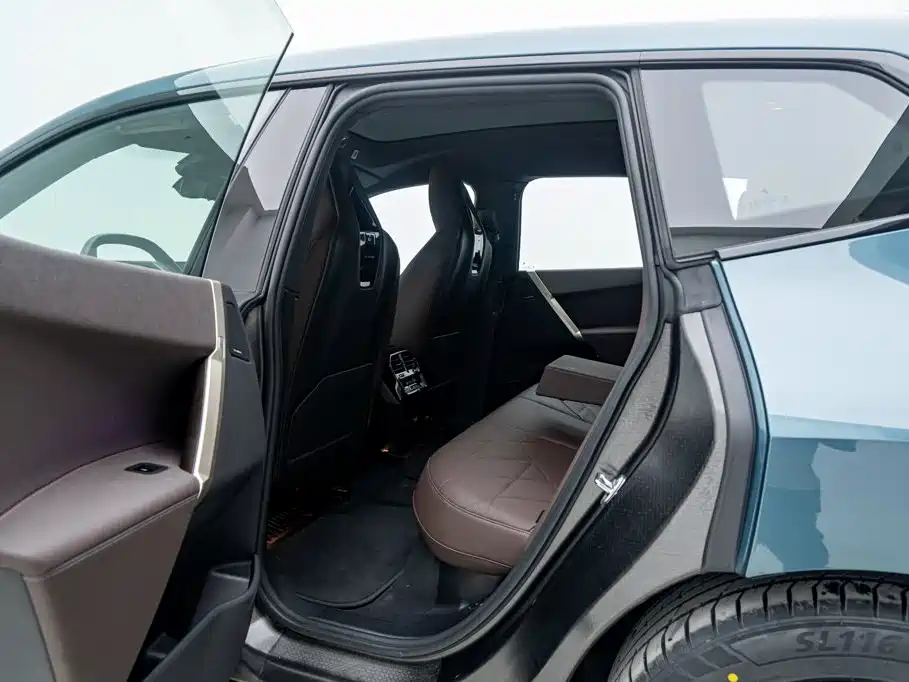 BMW iX — миниатюра 19