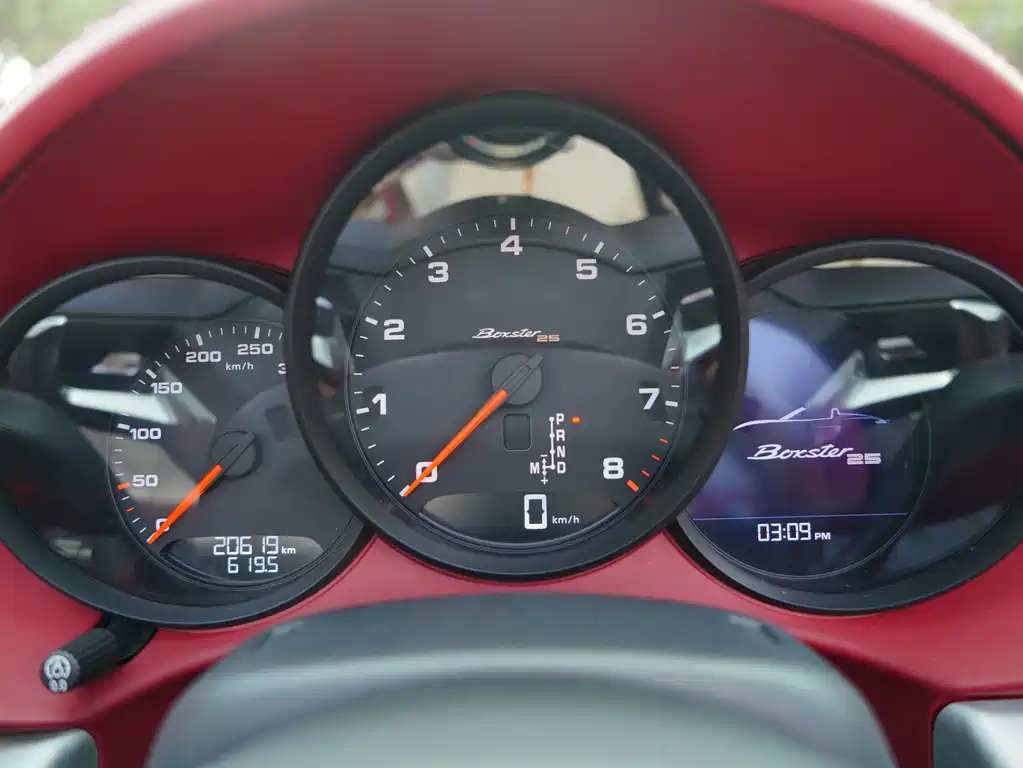 Porsche 718 2021 Boxster 2.5T 25