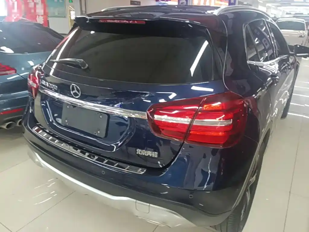 Mercedes-Benz GLA — миниатюра 7