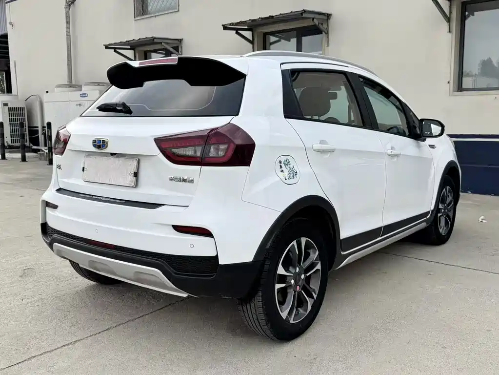 Geely Vision X3 — миниатюра 4
