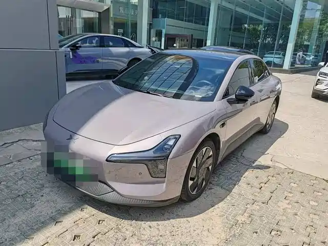 2025 Xpeng Mona M03