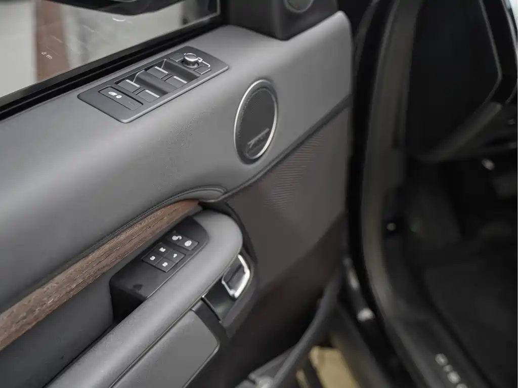 Land Rover Discovery — миниатюра 11