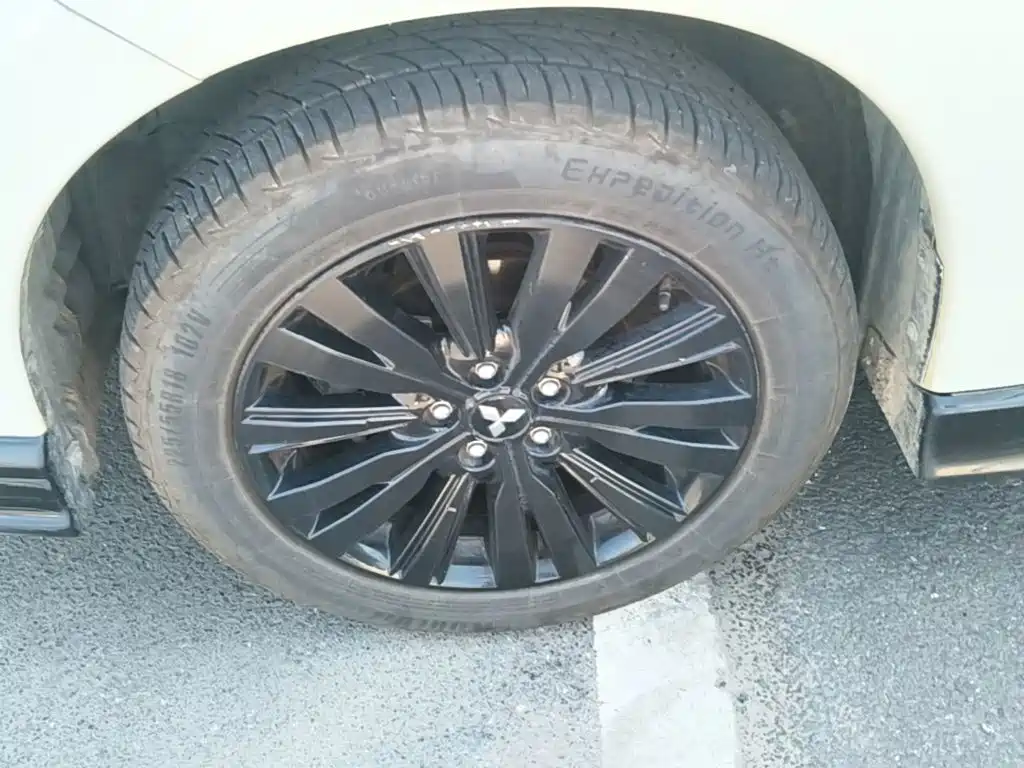 Mitsubishi Outlander — миниатюра 23