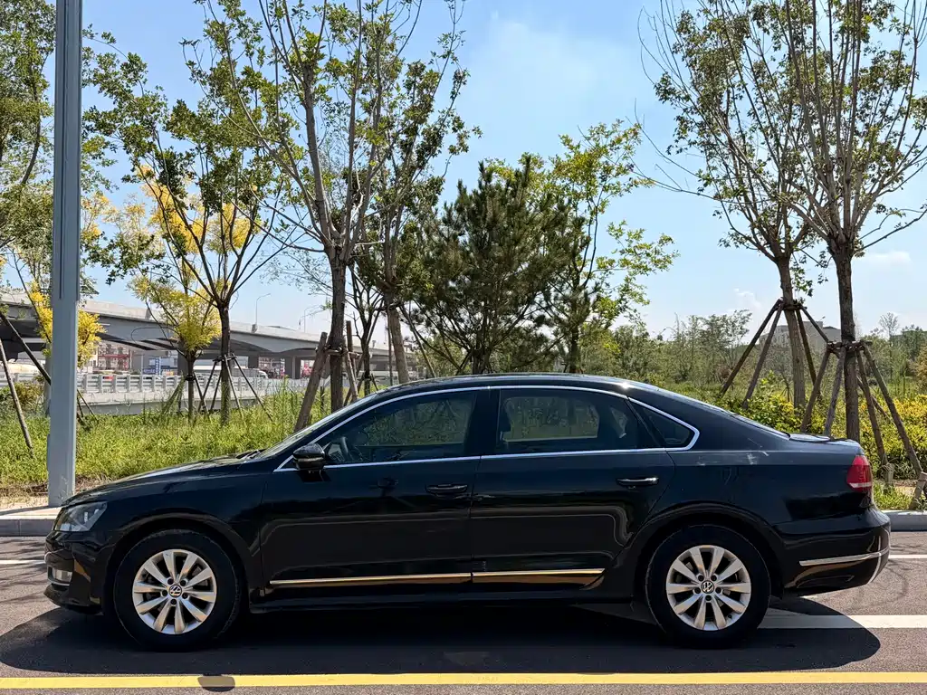 Volkswagen Passat — миниатюра 8