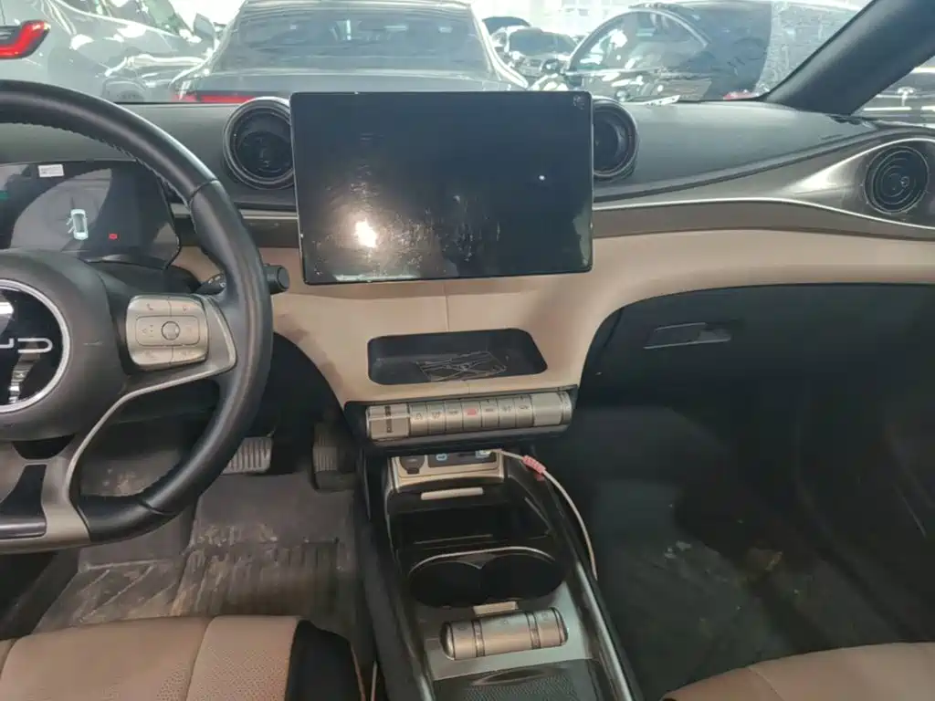 BYD Dolphin — миниатюра 13