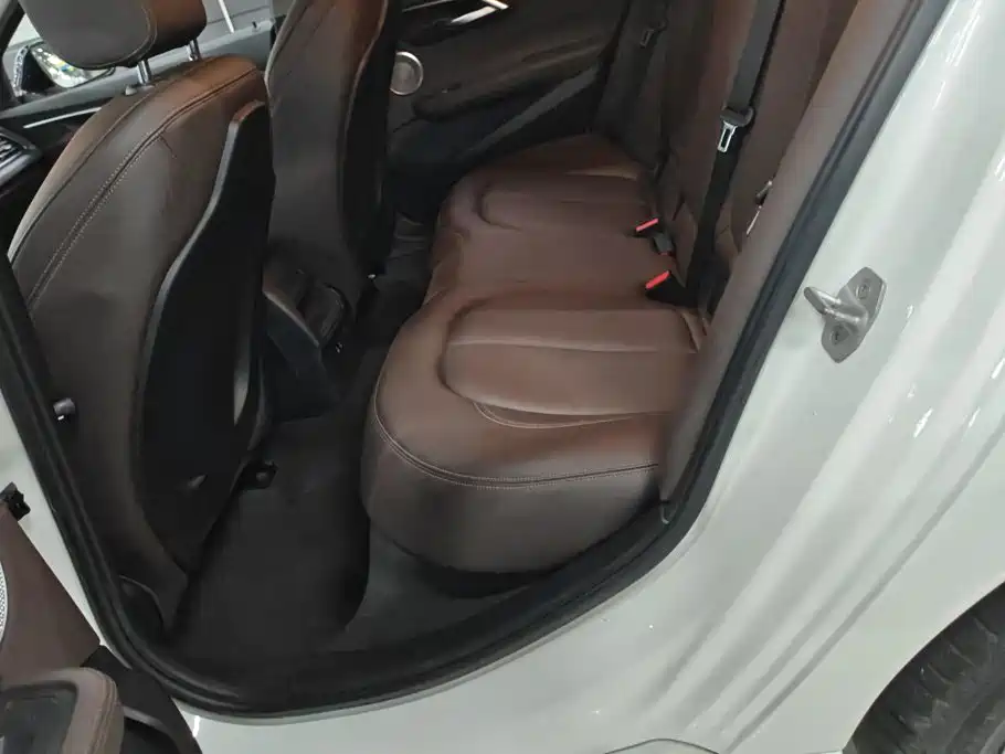 BMW 1 Series — миниатюра 11