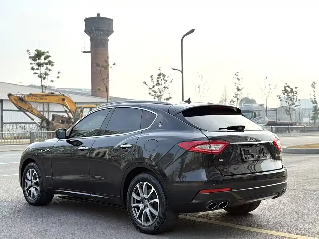 Maserati Levante — миниатюра 6