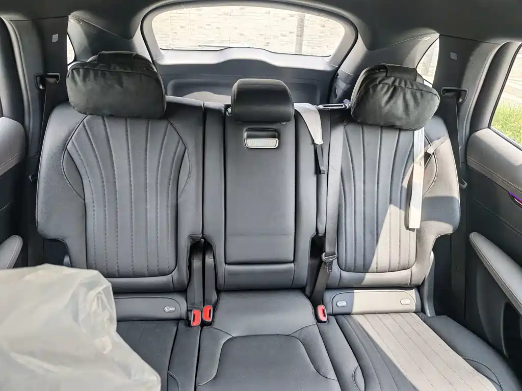 Mercedes-Benz EQS — миниатюра 12
