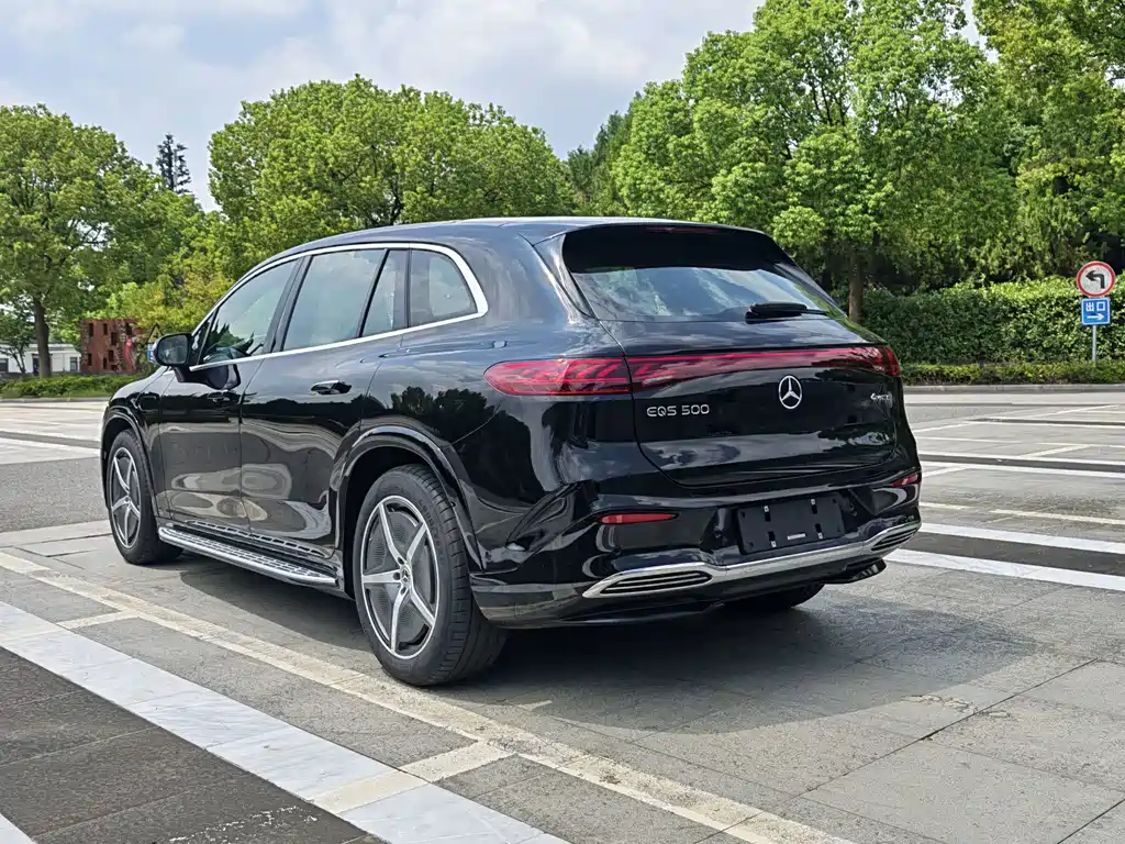 Mercedes-Benz EQS — миниатюра 13