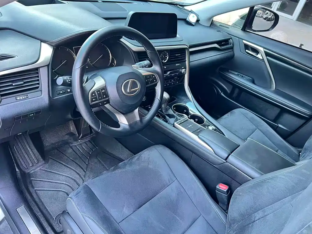 Lexus RX — миниатюра 4