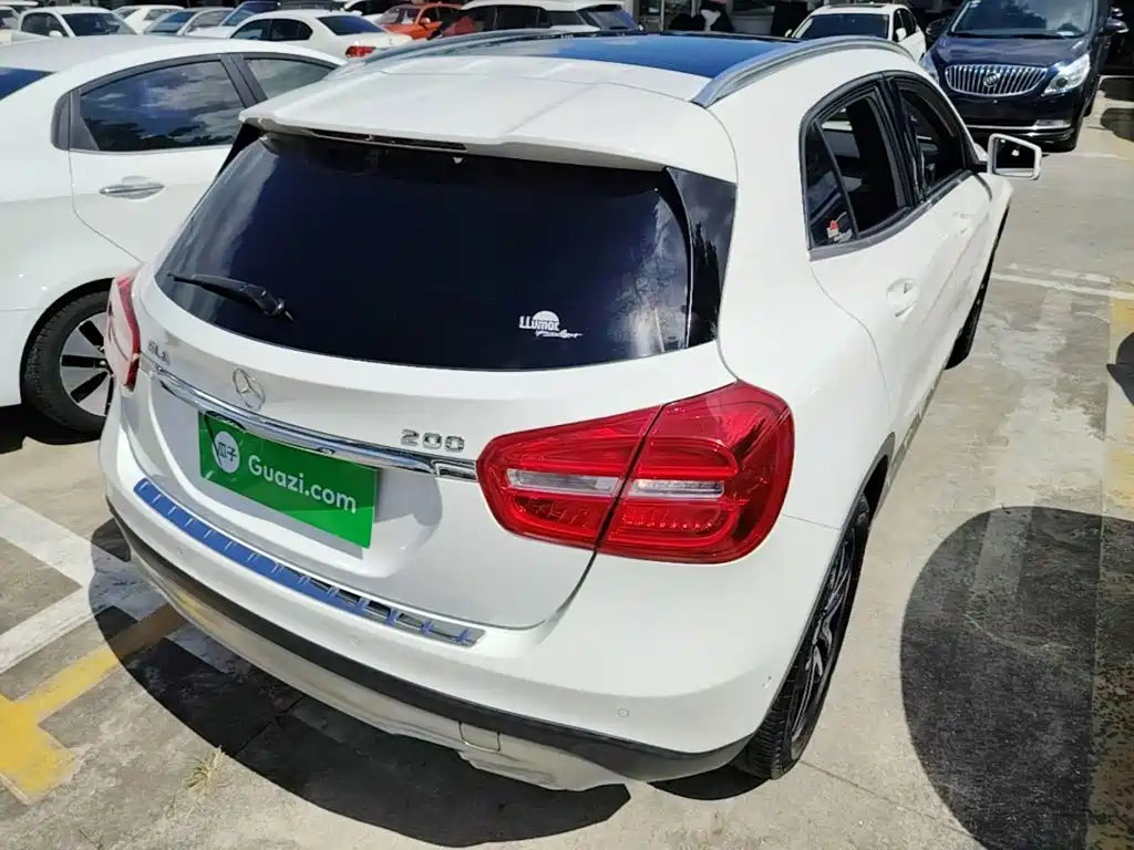 Mercedes-Benz GLA — миниатюра 7