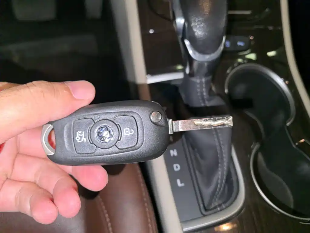 Buick Verano — миниатюра 9