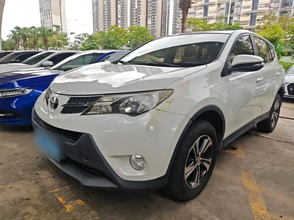 Toyota RAV4 — миниатюра 2