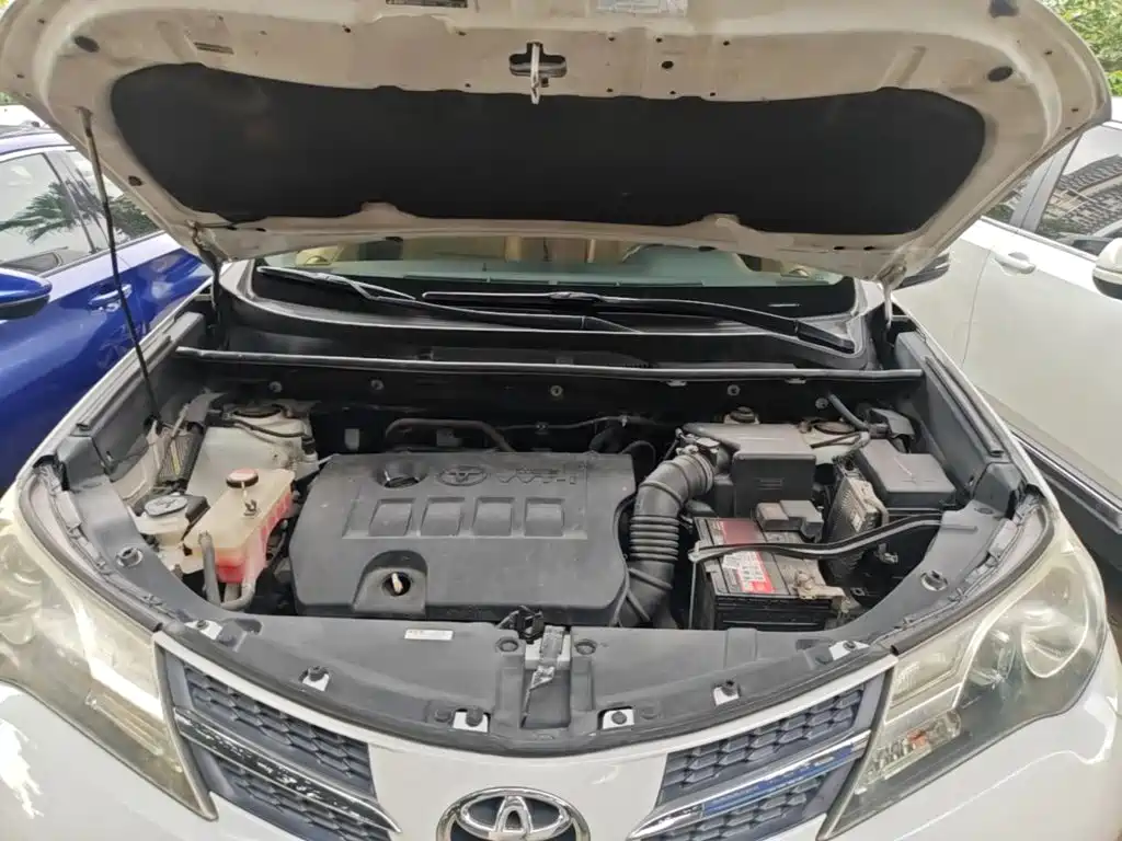 Toyota RAV4 — миниатюра 20