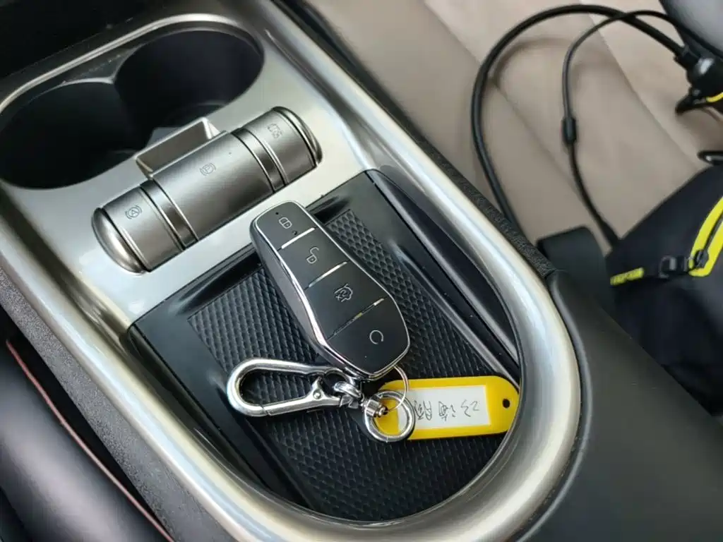 BYD Dolphin — миниатюра 9
